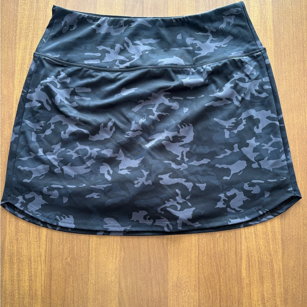 G Gradual Camouflage athletic skort in Black and Gray NWT